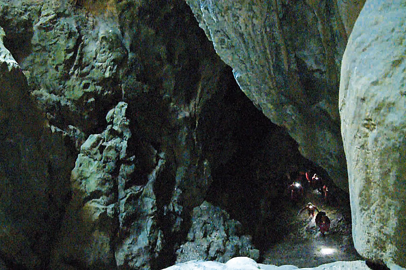Spéléologie en Ardèche